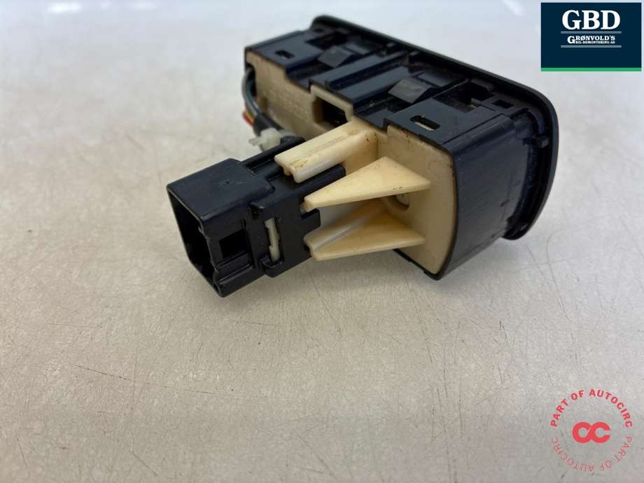 Bryter diverse til Toyota Land Cruiser 100 1998-2007  (8929960010|)
