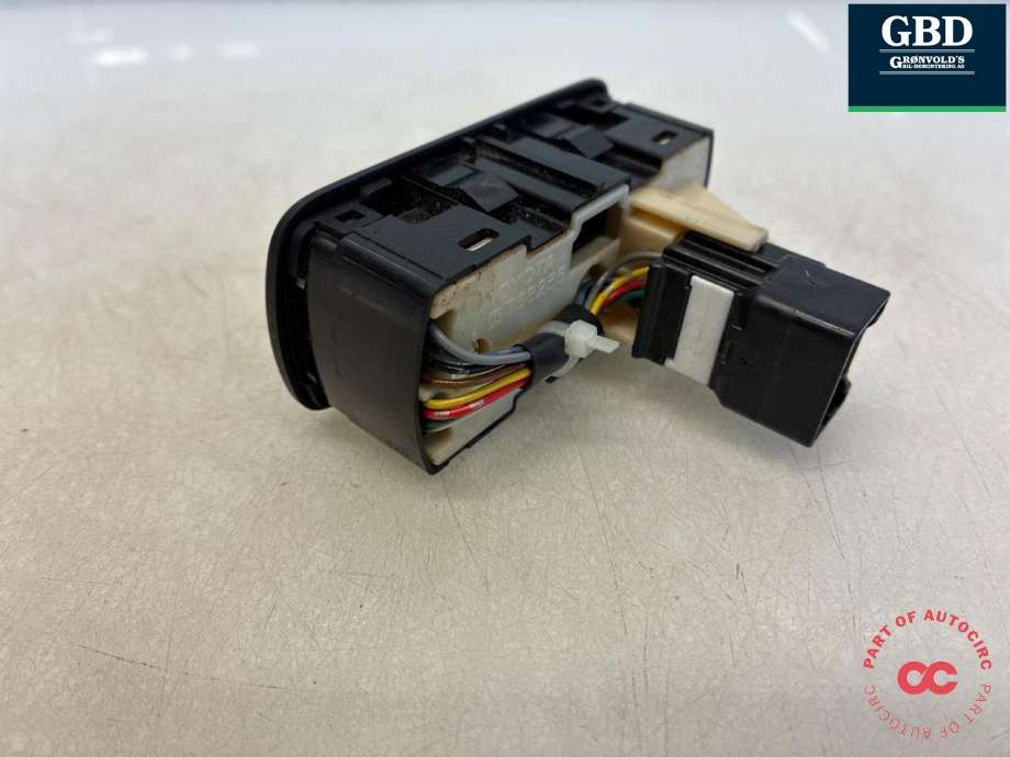 Bryter diverse til Toyota Land Cruiser 100 1998-2007  (8929960010|)