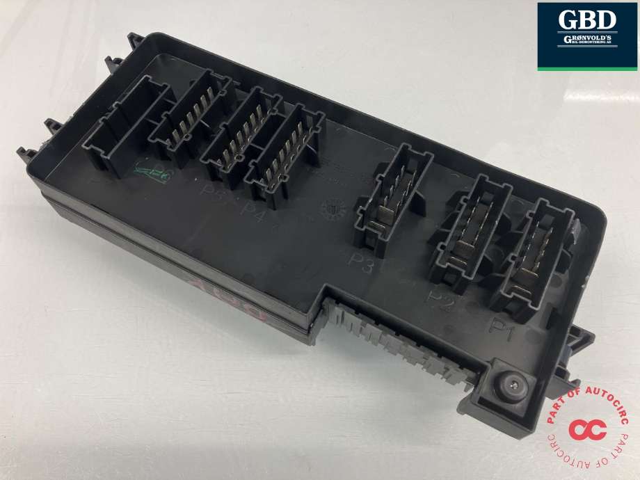 Sikringsboks bagasjerom til Mercedes GL 2006-2012 (X164) (X164) (A 164 982 04 23|A 164 540 33 72|)