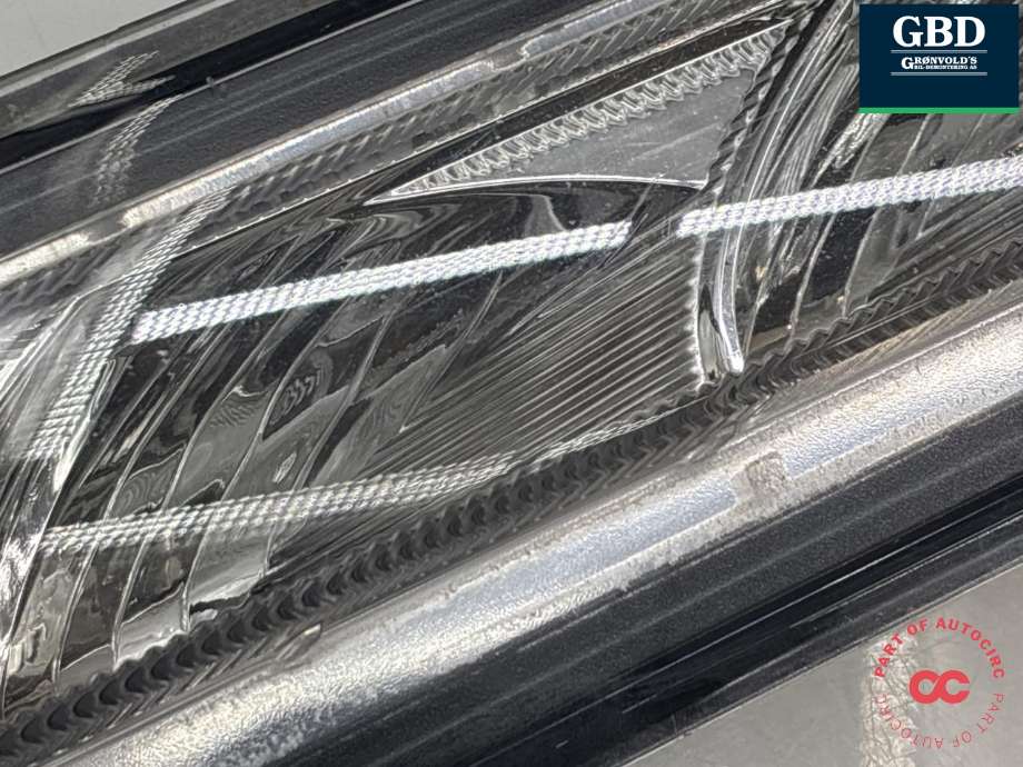 Kjørelys led høyre foran til Ford Mondeo 2011-2014 (Type IV, Fase 2) (1725079|BS71-13B218-AE|177483-02)
