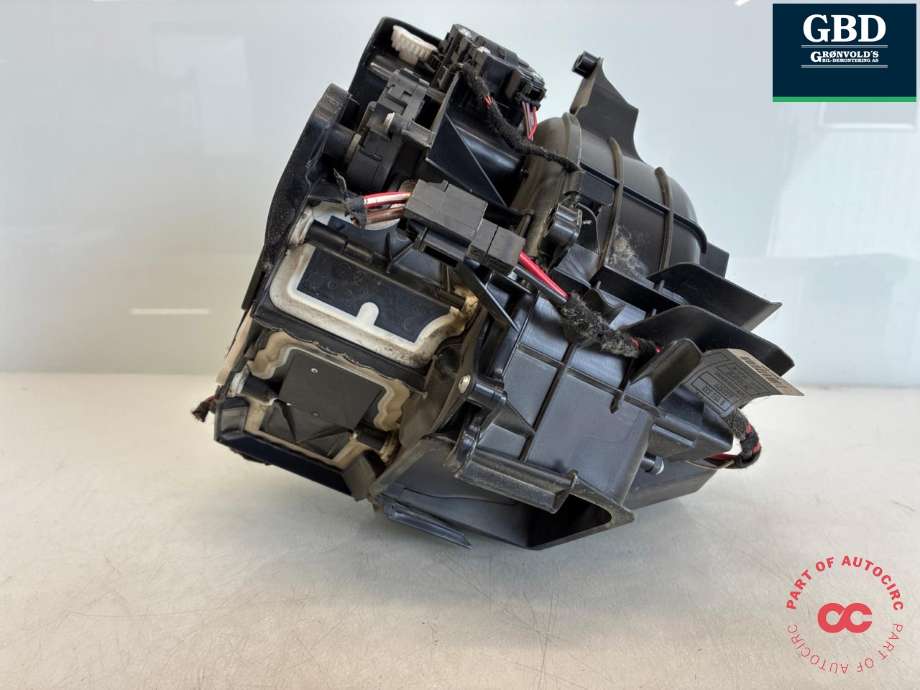 Varmeapparat motor til BMW 5-Serie 2010-2017 (F10/F11) (F10/F11) (BEHR|64 11 9 242 607|64 11 9 243 950|EE127Z)
