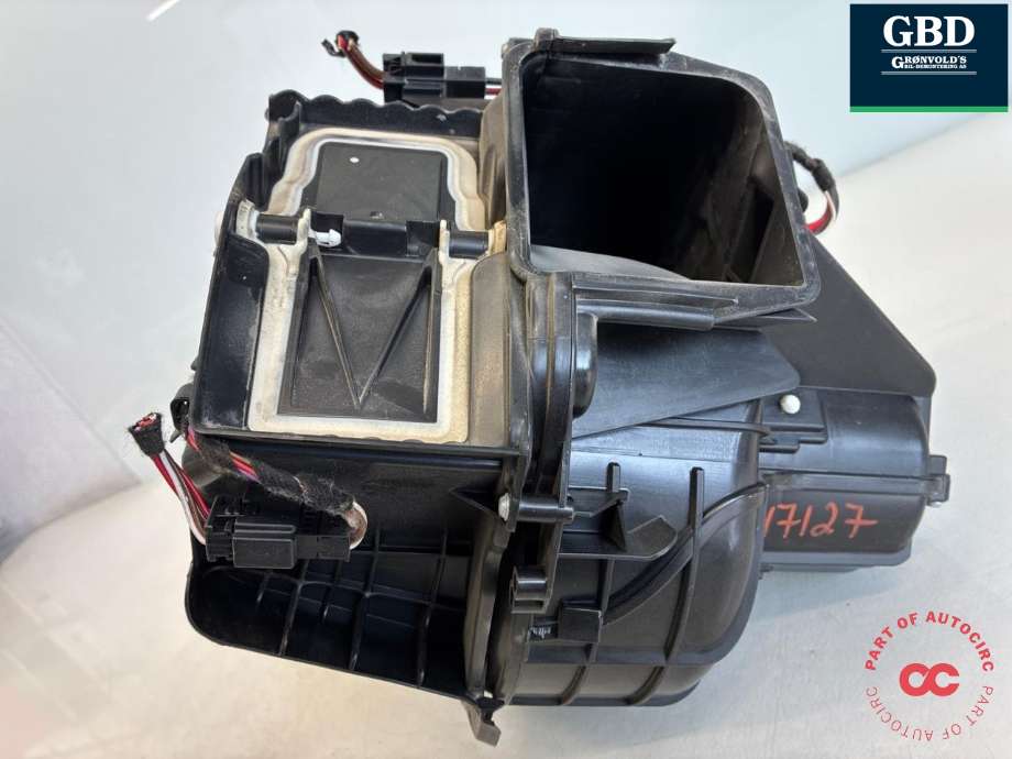 Varmeapparat motor til BMW 5-Serie 2010-2017 (F10/F11) (F10/F11) (BEHR|64 11 9 242 607|64 11 9 243 950|EE127Z)
