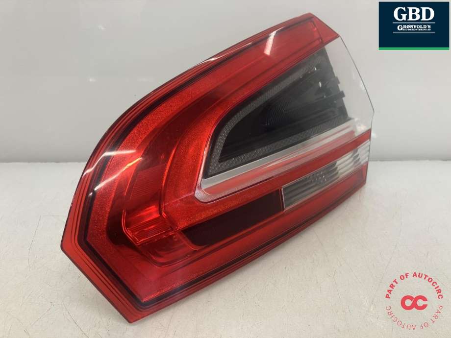 Baklykt høyre indre til Ford S-Max 2010-2015 (Type I, Fase 2) (HELLA|1747110|AM21-13A602-AF|2TZ 010307-02)