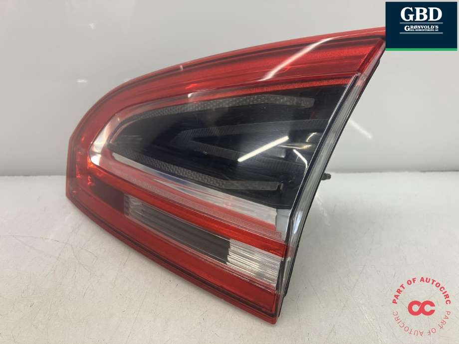 Baklykt høyre indre til Ford S-Max 2010-2015 (Type I, Fase 2) (HELLA|1747110|AM21-13A602-AF|2TZ 010307-02)