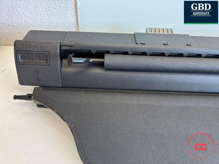 Bagasjerom rollon til Mercedes E-Klasse 2009-2013 (Fase 1) (W212) (W212) (A 253 693 20 00|)