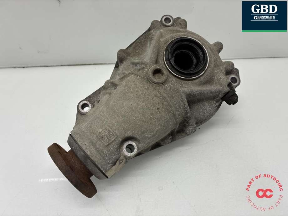 Kardang klokke foran til BMW 5-Serie, 2010-2017 (F10/F11) (F10/F11) (31 50 7 648 881)