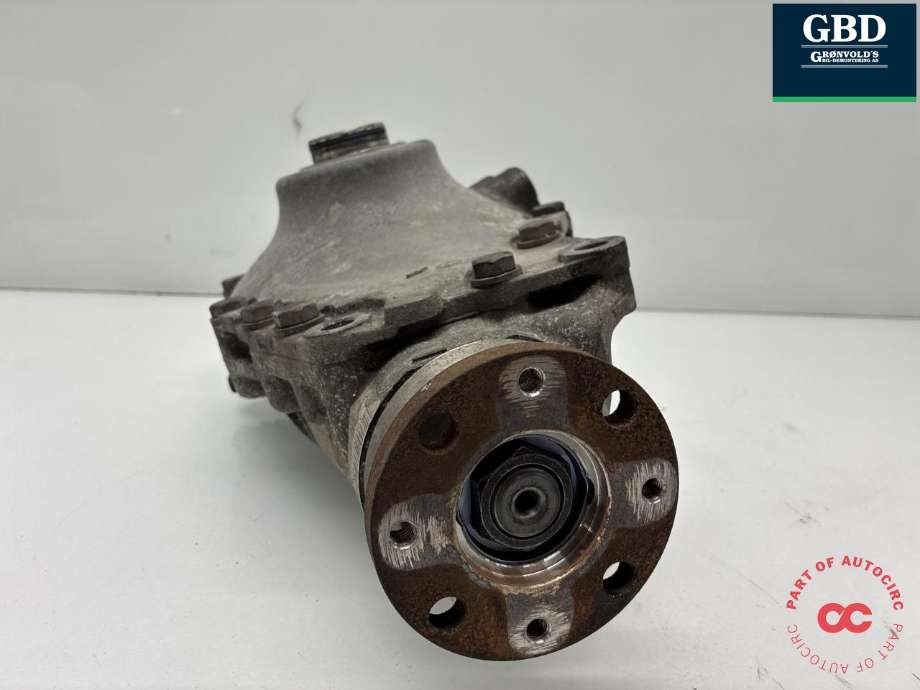 Kardang klokke foran til BMW 5-Serie 2010-2017 (F10/F11) (F10/F11) (31 50 7 648 881|)