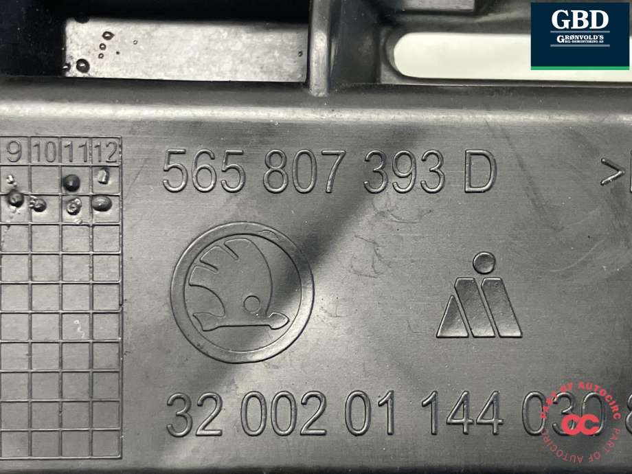 Støtfanger bak feste til Škoda Kodiaq 2017-->>  (565 807 393 C|)