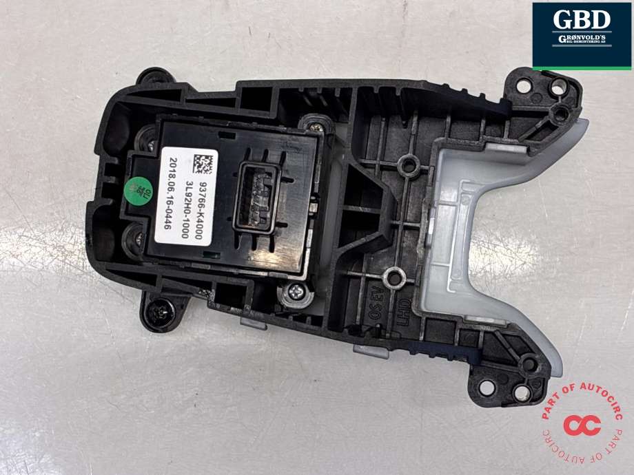 Bryter elektrisk håndbrekk/parkbrems til Hyundai Kona 2017-2021 (Type I, Fase 1) (93766K4000|93766-K4000|)