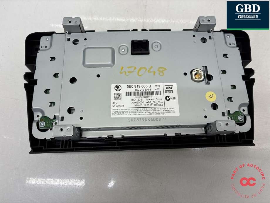 Bilstereo navigasjon betjeningspanel til Škoda Octavia 2013-2016 (Type III, Fase 1)  (5E0 919 605 B|5E0 919 605 B  BIO|)