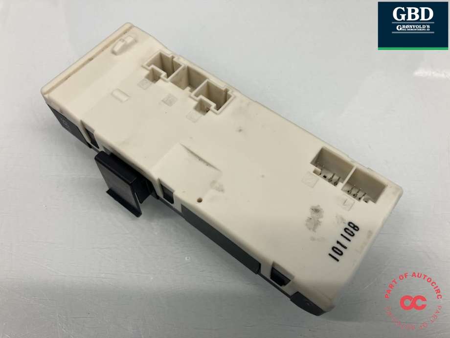 Styreenhet elektrisk bakluke til Mercedes GL 2006-2012 (X164) (X164) (A 164 870 27 26|A 164 870 27 26 80|)