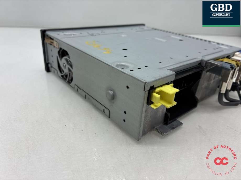 Bilstereo CD-veksler til VW e-Golf 2014-2017 (Fase 1)  (HARMAN|3G0 035 020 C|3G0 035 020 CX|)