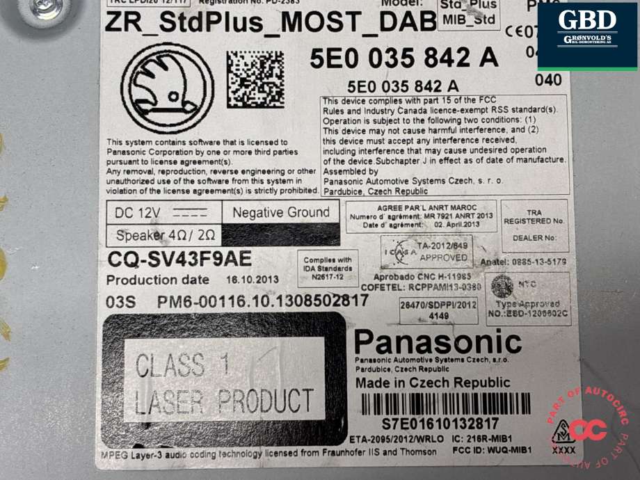 Bilstereo CD-veksler til Škoda Octavia 2013-2016 (Type III, Fase 1) (PANASONIC|5E0 035 842 A|CQ-SV43F9AE)