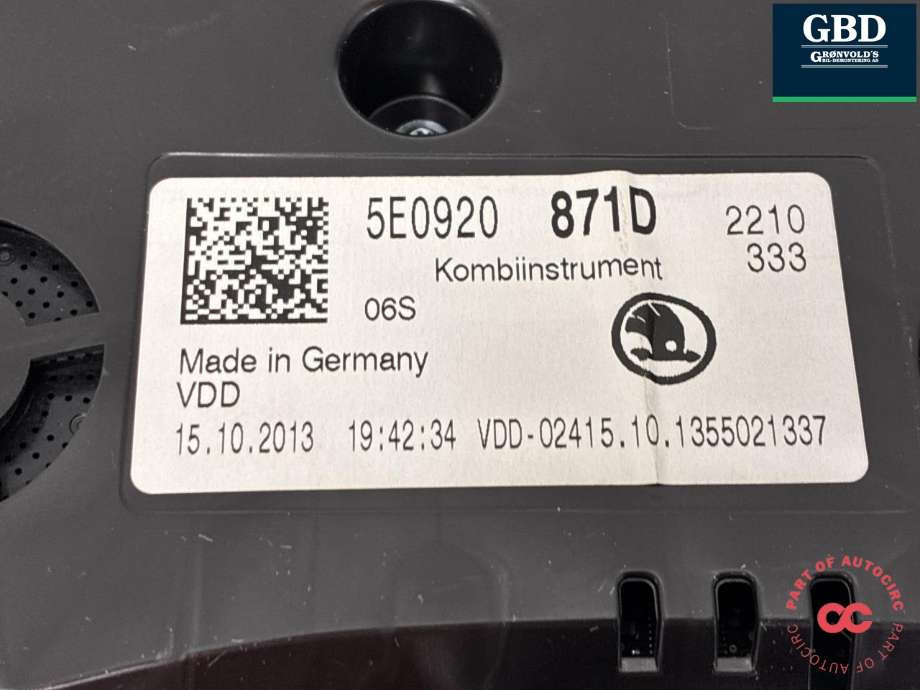 Instrumentpanel til Škoda Octavia 2013-2016 (Type III, Fase 1)  (5E0 920 871 D|5E0920871B|)