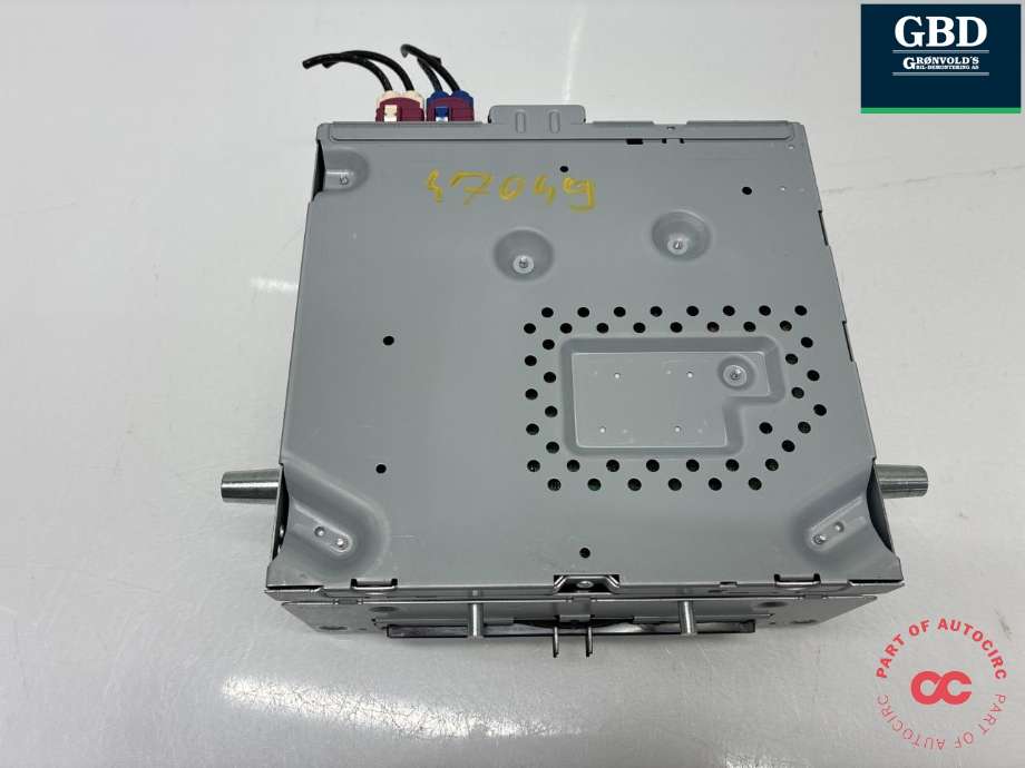 Bilstereo CD-veksler til Mercedes GLC 2015-2022 (X253) (X253) (A 205 900 10 33|A 205 900 95 30|)