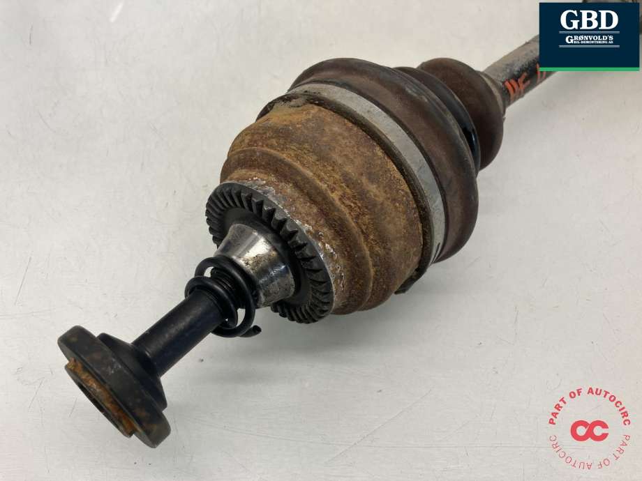 Drivaksel høyre foran, diesel/automat til BMW 5-Serie 2010-2017 (F10/F11) (F10/F11) (31 60 7 618 680|)
