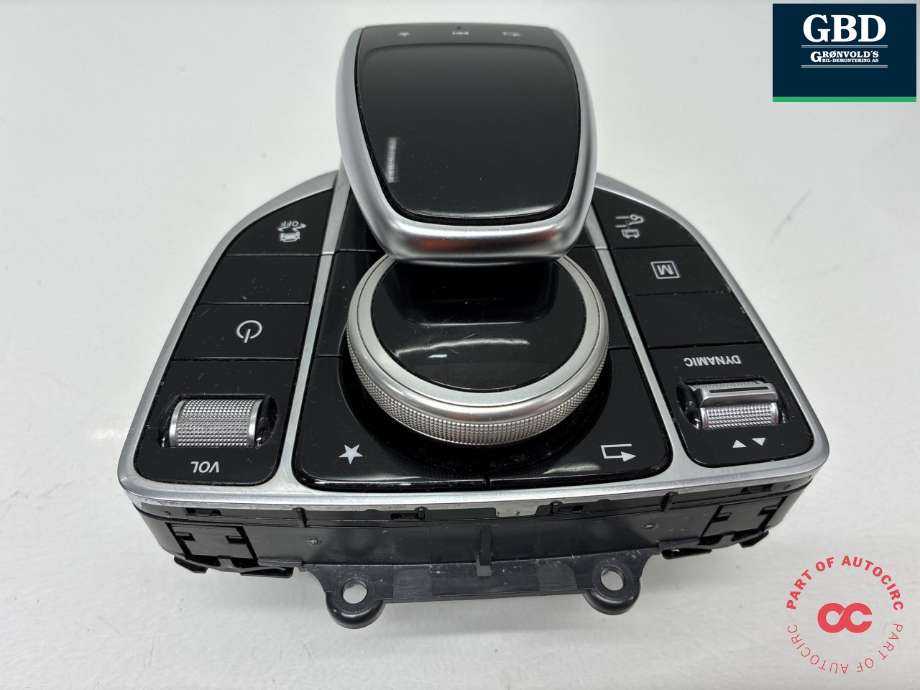 Bilstereo navigasjon betjeningspanel til Mercedes GLC 2015-2022 (X253) (X253) (CONTINENTAL|A 166 900 84 22|A 205 900 48 19|)