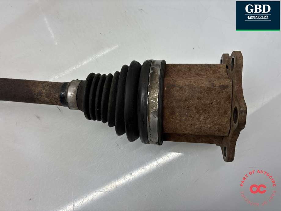 Drivaksel høyre foran, diesel/automat til VW Passat 2011-2015 (B7) (B7) (3AA 407 272 D|3AA 407 762 X|)