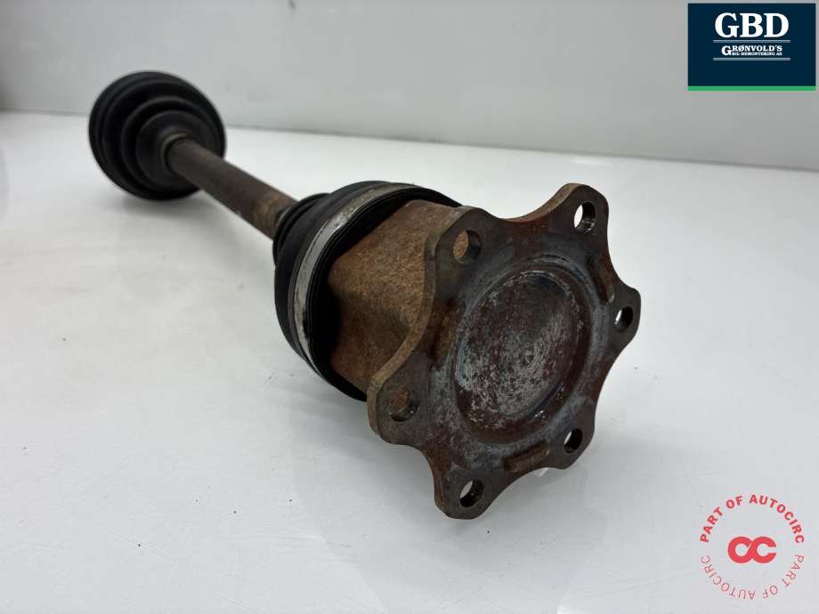 Drivaksel høyre foran, diesel/automat til VW Passat 2011-2015 (B7) (B7) (3AA 407 272 D|3AA 407 762 X|)