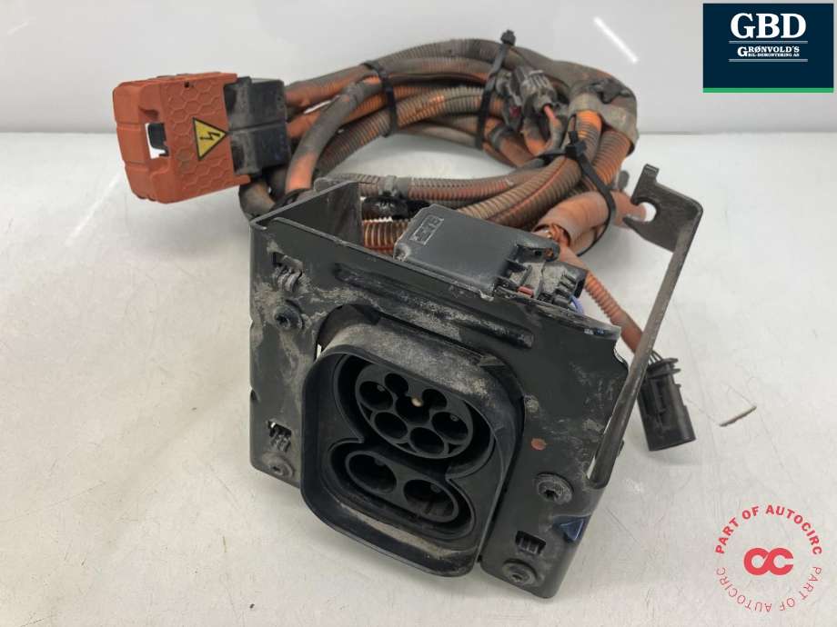 Batterilader inntak/luke til Peugeot e-2008, 2019-->>  (98 487 176 80)