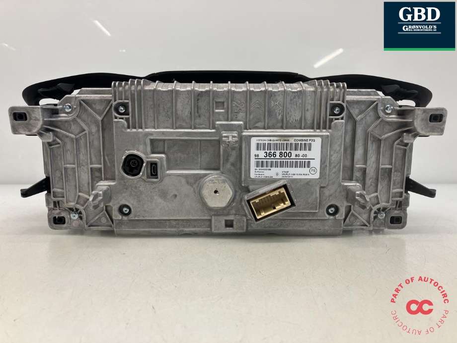 Instrumentpanel til Peugeot e-2008 2019-->>  (98 485 804 80|98 366 800 80|98 478 413 80)