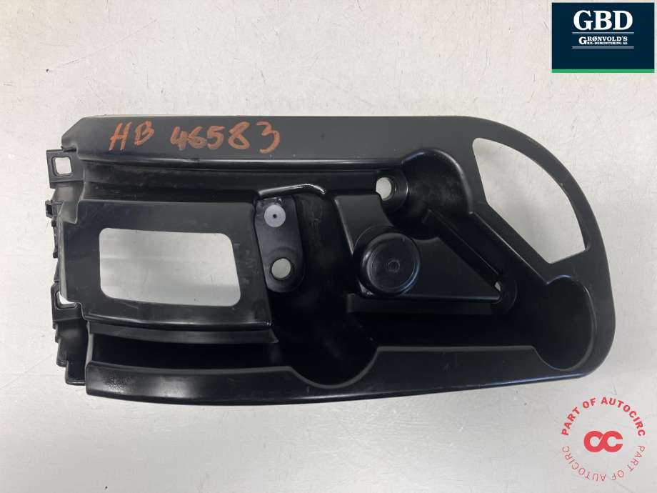 Støtfanger bak feste til Peugeot e-2008 2019-->>  (16 685 114 80|)