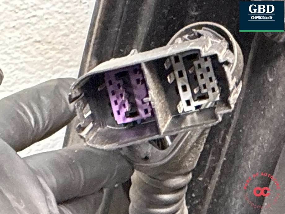 Dør høyre foran til Ford S-Max 2010-2015 (Type I, Fase 2) (1727506|PAM21-R20124-AC|)
