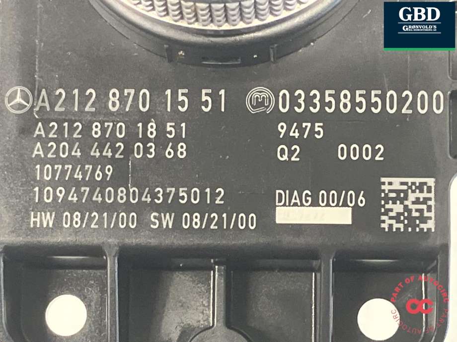 Bilstereo betjeningspanel til Mercedes E-Klasse 2009-2013 (Fase 1) (W212) (W212) (A 212 906 99 00|A 212 870 15 51|A 212 870 18 51| A 204 442 03 68)