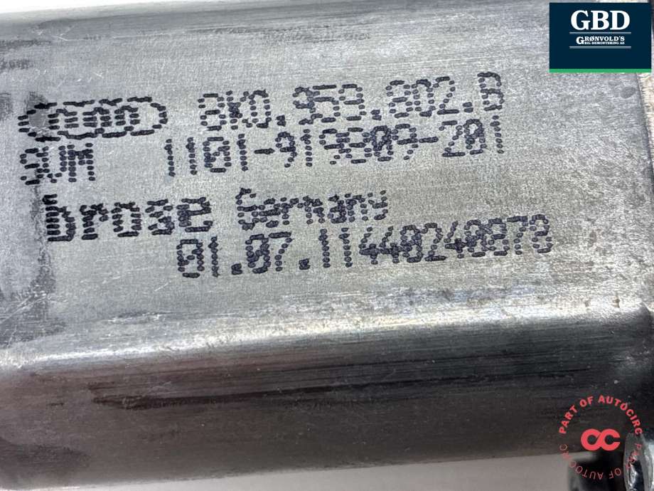Ruteheis høyre foran til Audi Q5 2008-2012 (Type I, Fase 1) (4G0 837 462|8K0 959 802 B|)