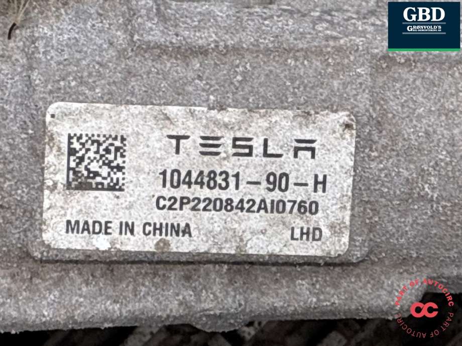 Tannstang elektrisk til Tesla Model Y 2021-2024 (Type I) (1044831-90-H|1044831-00-J | 1044831-90-J|1044832-00-A | 1044832-00-B)