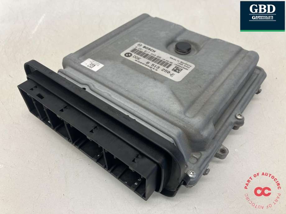 Styreenhet motor til BMW 5-Serie, 2010-2017 (F10/F11) (F10/F11) (13 61 8 518 891)