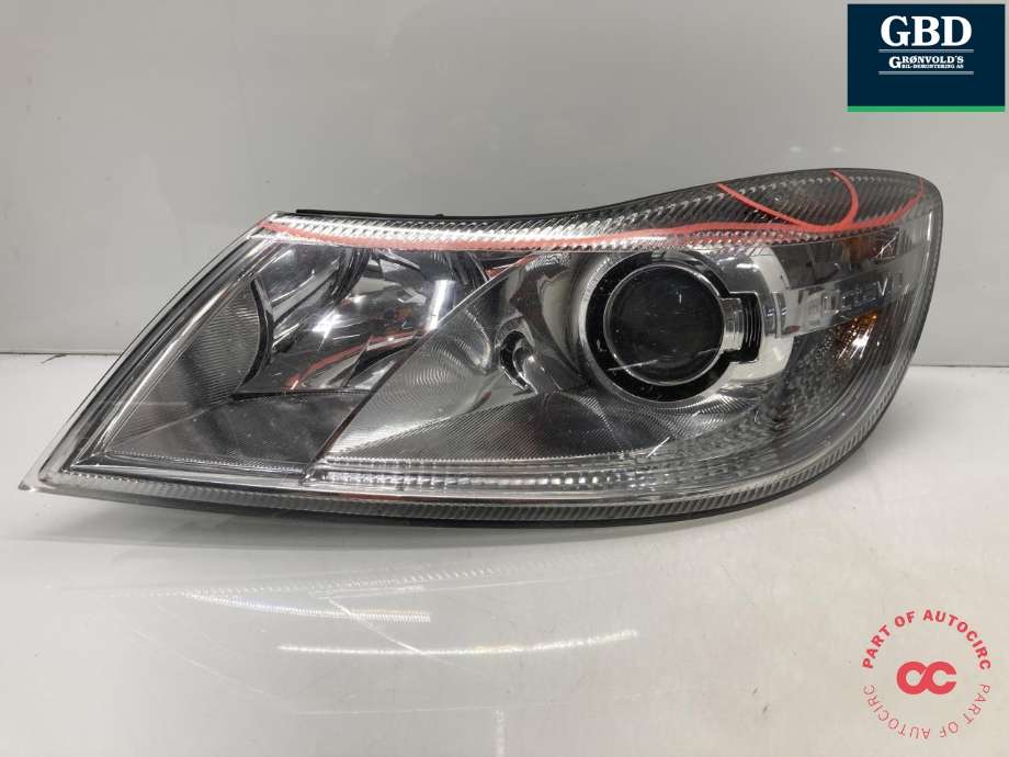 Frontlykt venstre xenon til Škoda Octavia 2009-2013 (Type II, Fase 2) (1Z1 941 017 T|1Z1 941 015 G|)