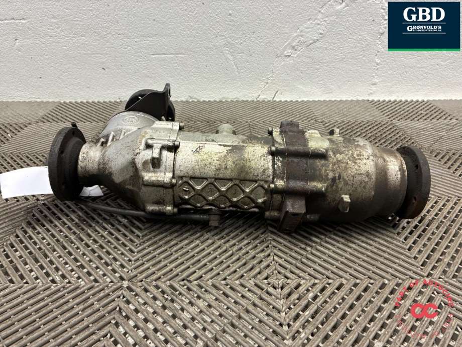 Kardang klokke foran til Mercedes Vito/Viano 2010-2014 (Fase 2) (W639) (W639) (A 639 330 04 02|)