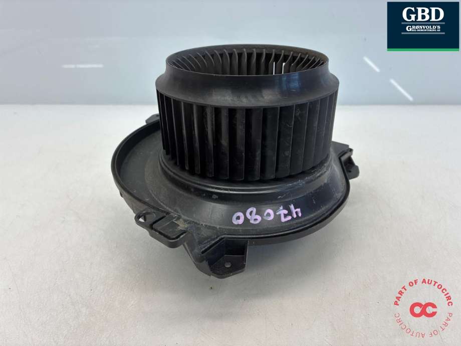 Varmeapparat motor til Mercedes Sprinter 2018-->> (907/910) (907/910) (A 000 830 79 02|)