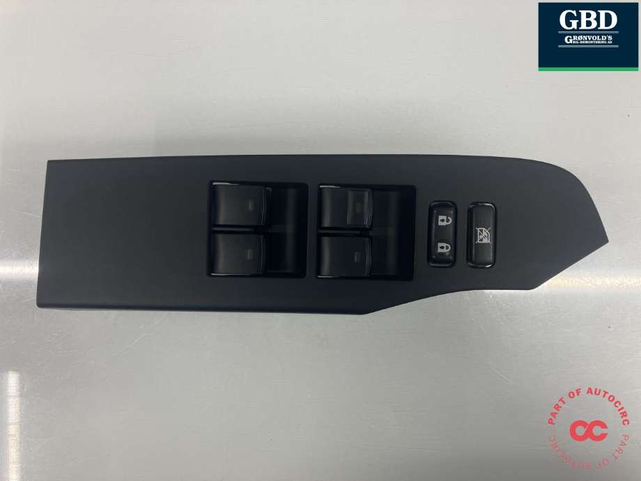 Bryter ruteheis førerdørspanel til Toyota Auris 2015-2019 (Type II, Fase 2)  (8404002120|623-4E6D|TM0212)