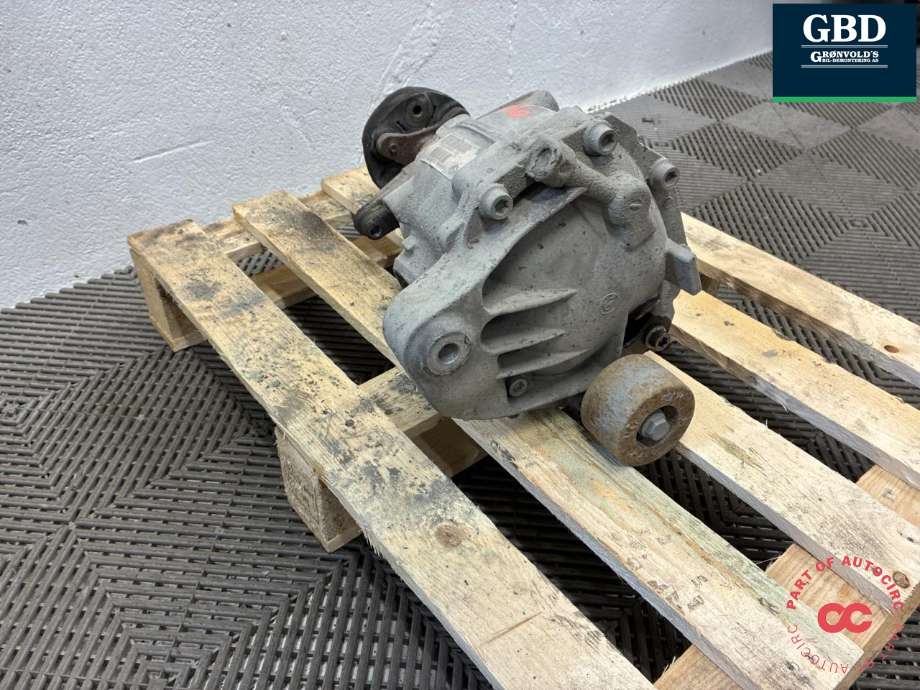 Kardang klokke bak til BMW 5-Serie 2010-2017 (F10/F11) (F10/F11) (33 10 7 584 448|)