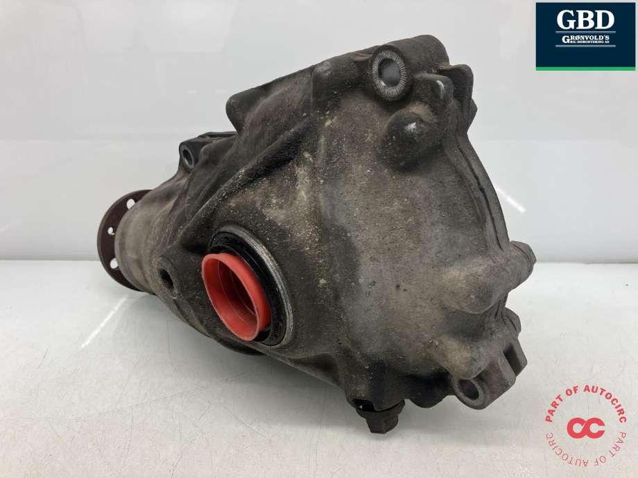 Kardang klokke foran til BMW 5-Serie 2010-2017 (F10/F11) (F10/F11) (31 50 7 648 881|175869-10|31-51 7558151-05)
