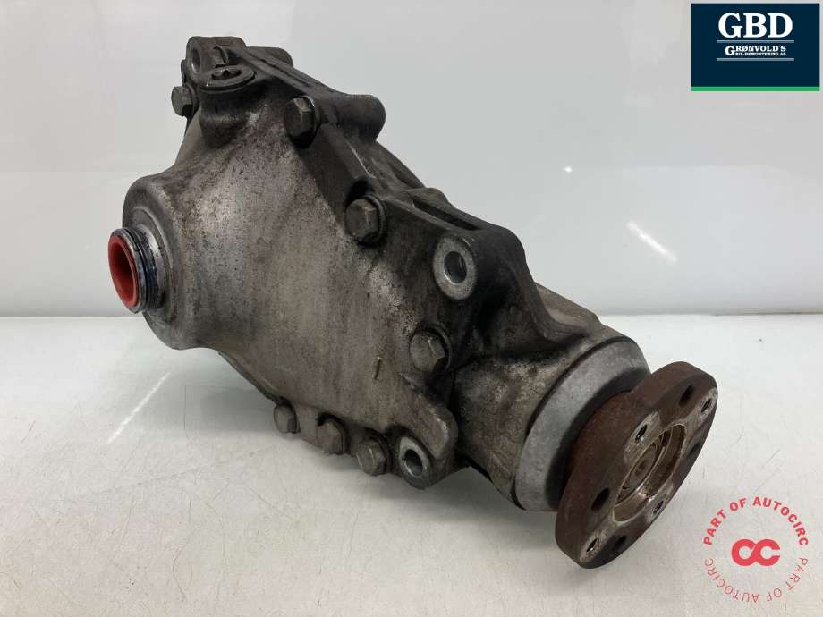 Kardang klokke foran til BMW 5-Serie 2010-2017 (F10/F11) (F10/F11) (31 50 7 648 881|175869-10|31-51 7558151-05)