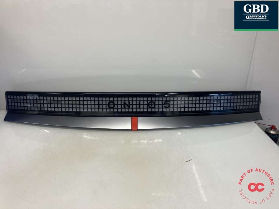Baklykt midtre til Hyundai Ioniq 5, 2021-->> (92409-NI110)