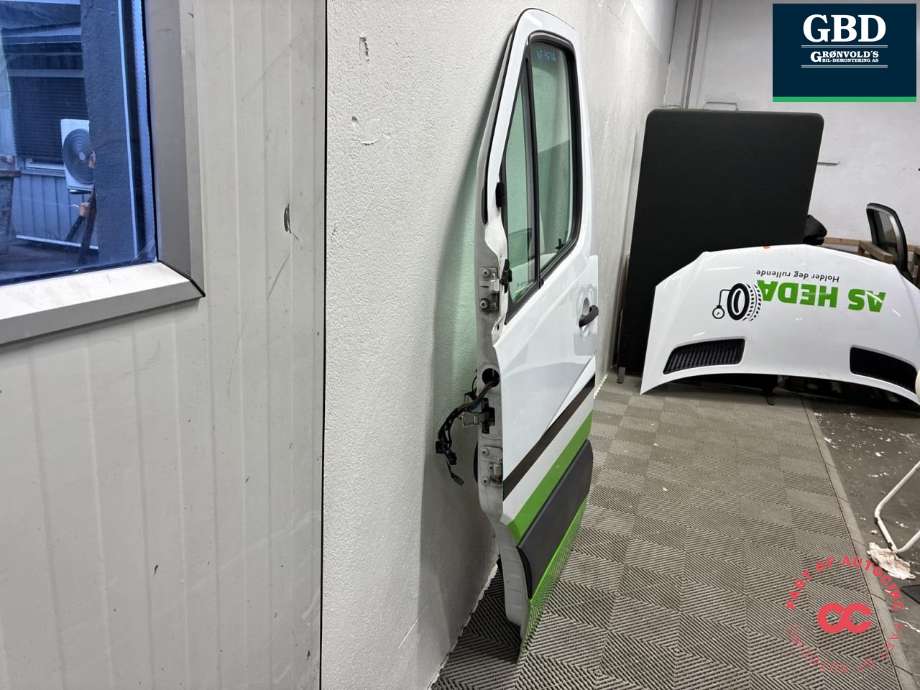 Dør venstre foran til Mercedes Sprinter 2013-2018 (Fase 2) (906) (906) (A 906 720 00 05|)