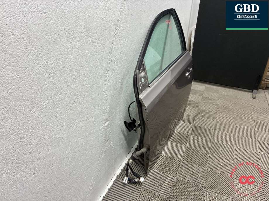Dør venstre foran til Toyota Auris 2015-2019 (Type II, Fase 2) (6700202530|)