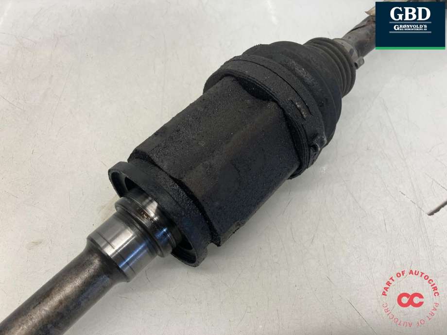 Drivaksel høyre foran, diesel/automat til BMW X5 2007-2013 (E70) (E70) (31 60 7 622 884|)