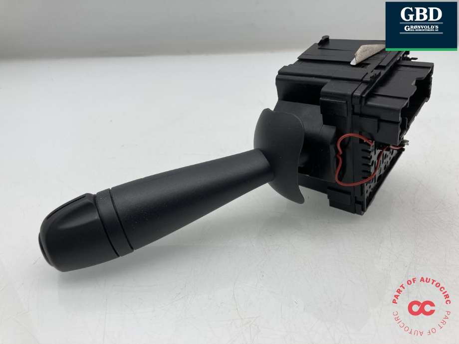 Bryter visker til Dacia Duster 2010-2017 (Type I) (8201168008|)