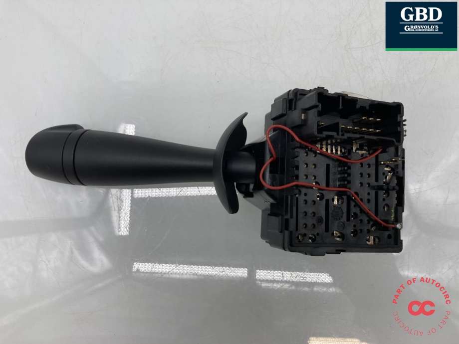 Bryter visker til Dacia Duster 2010-2017 (Type I) (8201168008|)
