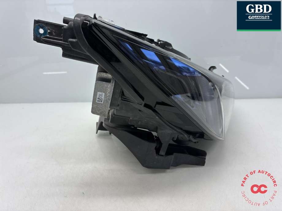 Frontlykt høyre full-LED til BMW i3 2013-2022  (63 11 7 381 900|6311 7398520-03|)