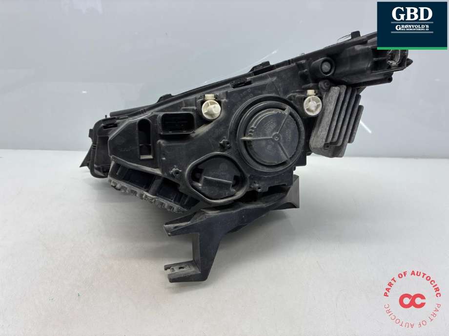 Frontlykt høyre full-LED til BMW i3 2013-2022  (63 11 7 381 900|6311 7398520-03|)