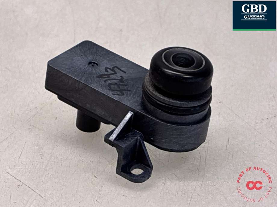 Parkeringskamera bak til Tesla Model Y 2021-2024 (Type I)  (1095949-00-E|1095949-66-D|1848057-00-A)