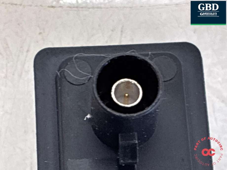 Parkeringskamera bak til Tesla Model Y 2021-2024 (Type I)  (1095949-00-E|1095949-66-D|1848057-00-A)