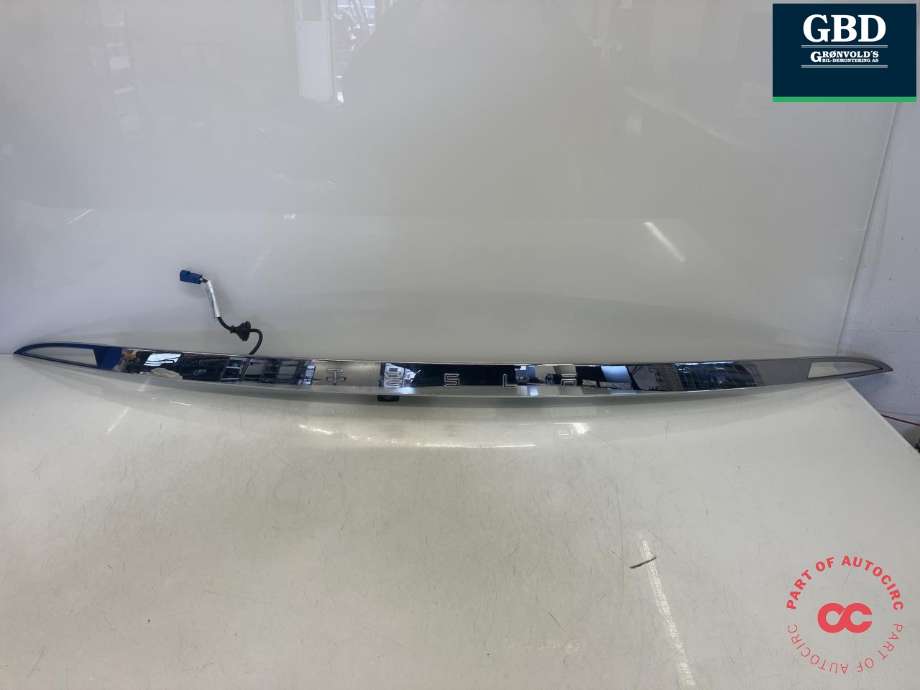Parkeringskamera bak til Tesla Model S 2013-2016 (Fase 1)  (1006773-00-E|1006773-00-F | 1061269-00-A|1061269-00-B | 1061269-00-C |1061269-00-D)