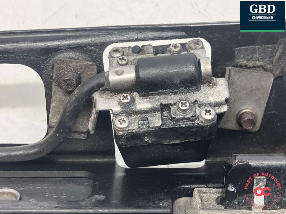 Parkeringskamera bak til Tesla Model S 2013-2016 (Fase 1)  (1006773-00-E|1006773-00-F | 1061269-00-A|1061269-00-B | 1061269-00-C |1061269-00-D)